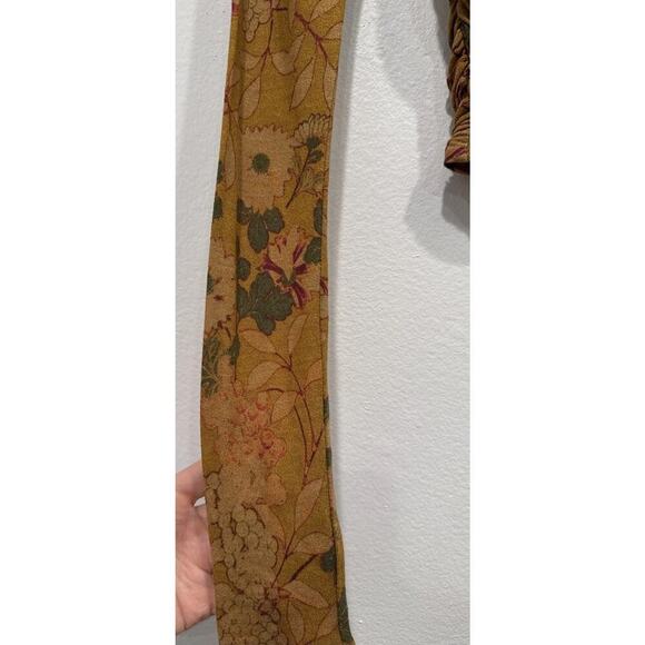 Urban Outfitter Floral Crop Top Size XS Long Sleeve Boho Festival Ruched Cut Out - Picture 5 of 9